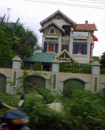 Đất phía Tây Hà Nội: "Thổi" giá đến 180 triệu/m2